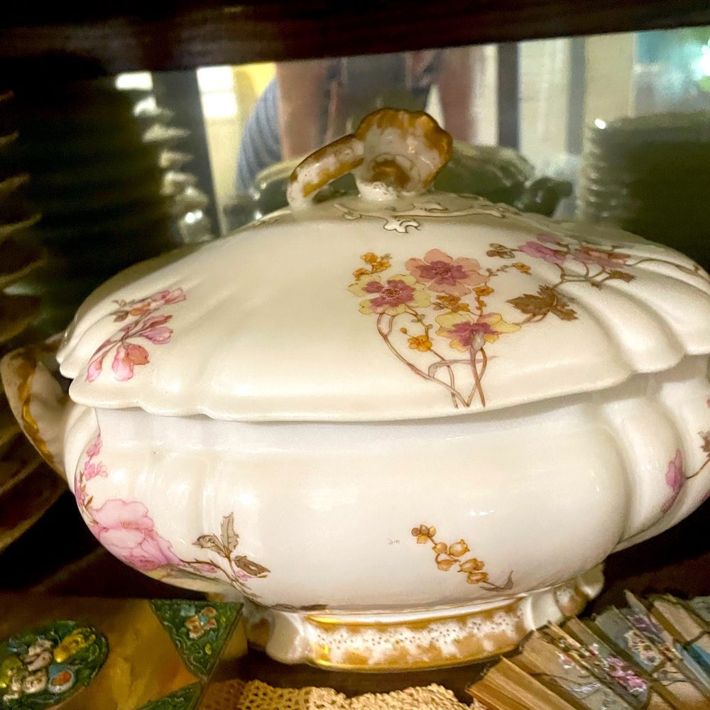 Large Antique Theodore Haviland Limoges Floral Oval Lidded Server Gold Trim